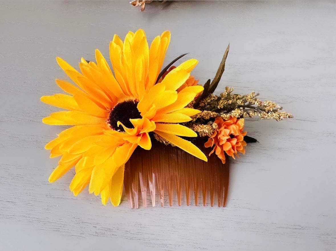 Golden Yellow Hair Comb, Autumn Hair Comb, Wedding Hair, Gerbera Daisy Flowers Bride Hair, Rustic Hair Accessories, Yellow Flower Hair Comb
