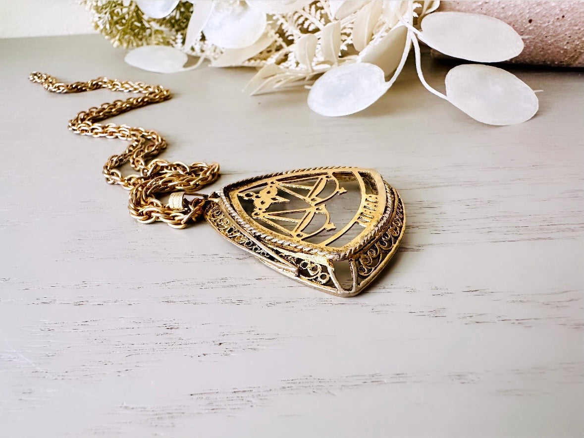 Vintage Libra Zodiac Necklace, Gold Astrology Necklace, Unique 1970s Filigree Pendant Necklace, Amazing Authentic Vintage Birthday Gift