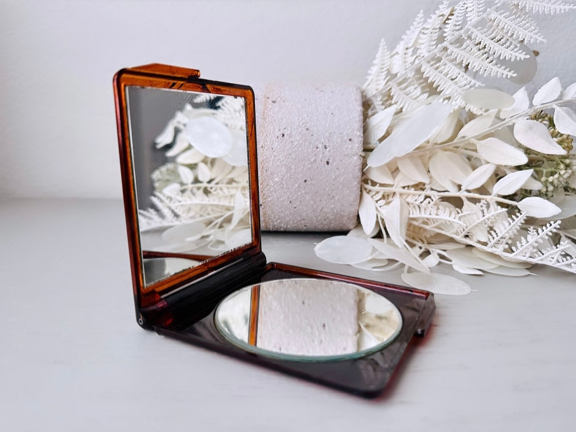Tortoiseshell Amber Vintage Double Mirror Compact, Made in Japan, Vintage Mirror for Purse, Make-Up, Beautiful Brown Orange Fall Accessories