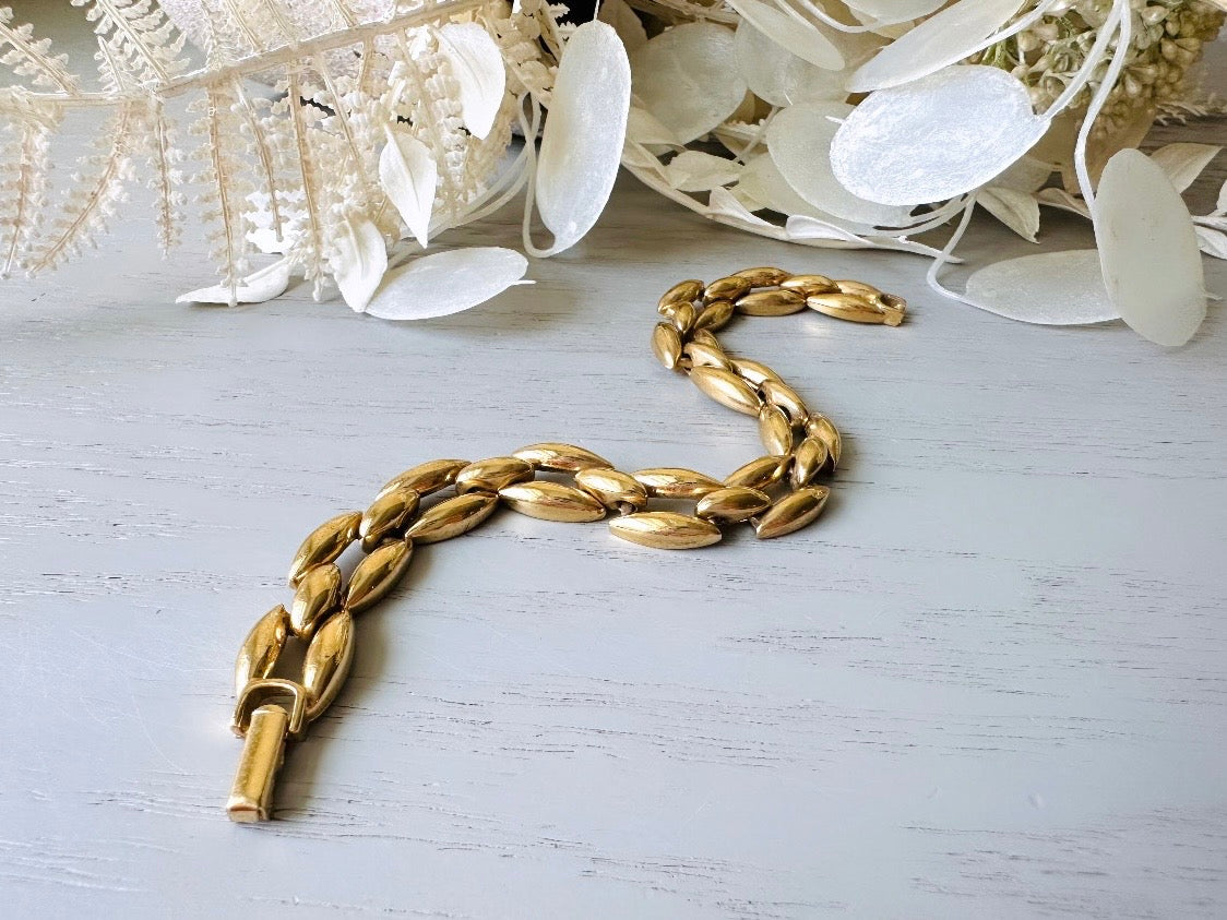 Vintage Napier Gold Link Bracelet, Classic Gold Chain Designer Vintage Gold 1980s Napier Bracelet, Gold Puffed Chain Bracelet 7.75" Length