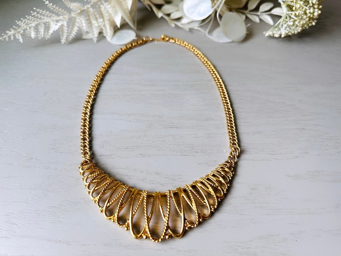 Gold Vintage Necklace, 90s Avon Necklace, Vintage Gilded Mesh Open Work Collar Necklace, Gold Rope Necklace, Statement Necklace Jewelry Gift