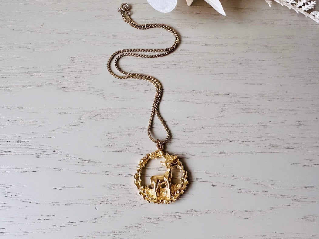 Gold Deer Necklace, Vintage Gold Wreath Pendant Necklace with Autumn Deer VTG 70s Gold Necklace, Layering Necklace, Beautiful Gifts for Her