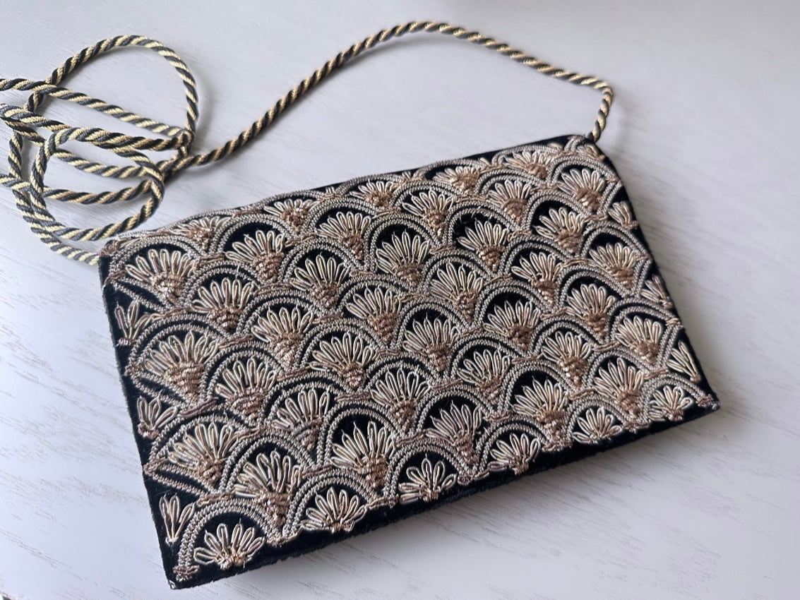 Vintage Black Velvet and Gold Embroidered Art Deco Clutch Handbag, Black Retro Mid Century Bag, Unique Black and Gold Chic Evening Purse