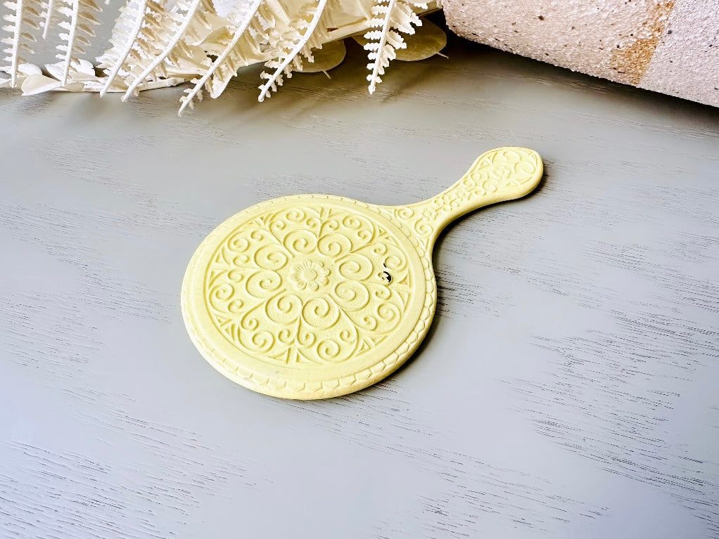 Vintage 60s Yellow Hand Mirror, Embossed Flower Pastel Yellow Vintage 1960’s Cute Mirror, Vtg 60s Girl's Handheld Makeup Mirror