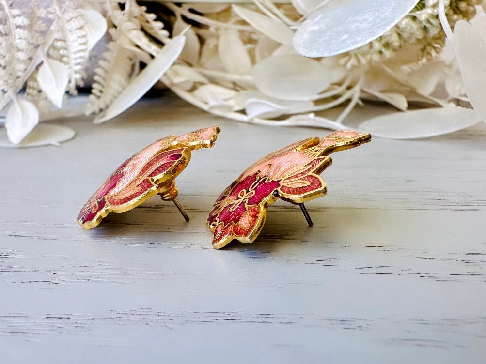 Siamese Cat Earrings, Gorgeous Floral Peach Pink and Gold Cloisonné Vintage Earrings of Cats in Flowers, Whimsical Pierced 1980s Earrings