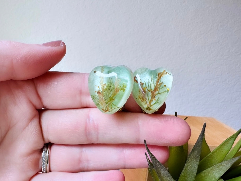 Mint Heart Earrings with Pressed Flowers, Vintage Real Flower Earrings, Seafoam Whimsical Cottagecore Dried Flowers Encased Lucite Earrings