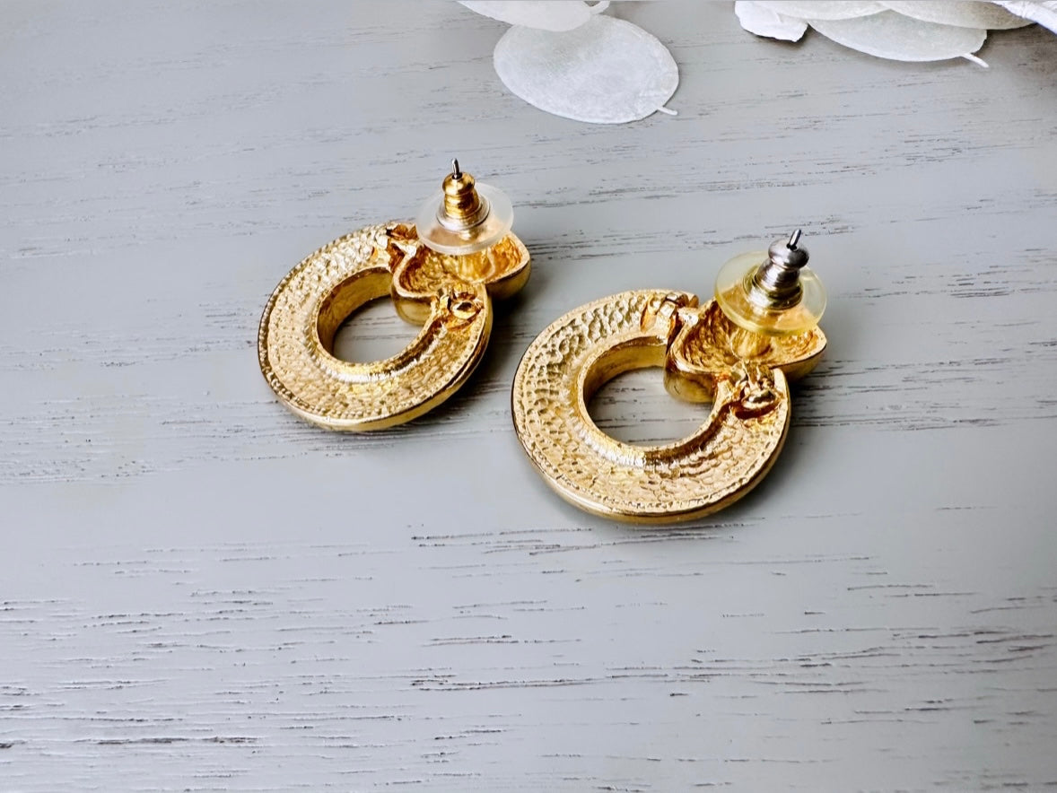 Gold 80s Door Knocker Earrings, Vintage Gold Hoop Earrings, Textured Brushed Gold Earrings, Pierces Medium Size 1980s Retro Fashion Earrings