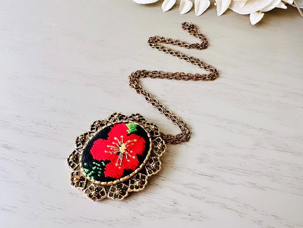 Red and Gold 1970s Embroidered Flower Cameo Convertible Whimsical Pendant Necklace, Needlepoint Flower Pendant Brooch Necklace, 24" Long