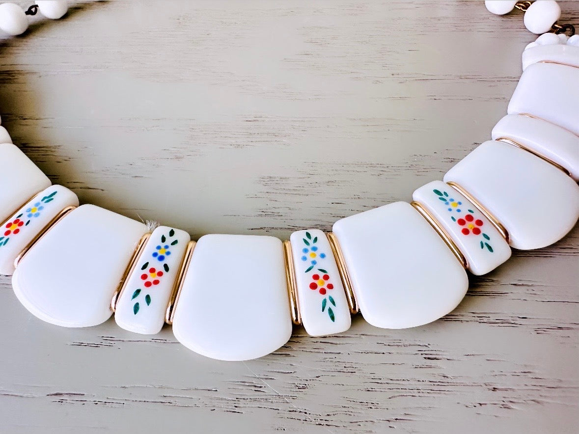 Vintage Milk Glass Choker Necklace, Gorgeous  1950s West German Jewelry Hand Painted Flowers White Vintage Necklace, Beautiful Bridal Choker