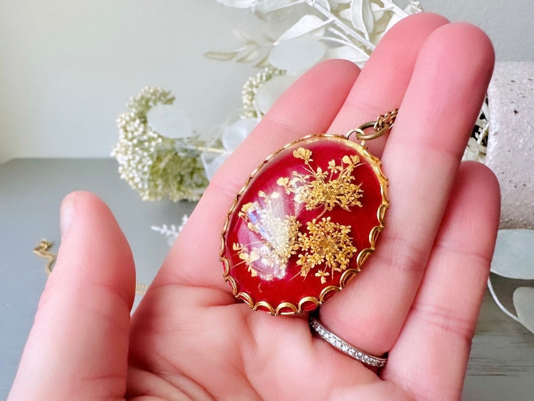 Dried Flower Pendant Necklace, Red and Gold 1970s Baby's Breath on Red Velvet Flower Cameo, Whimsical Pendant Necklace, 24" Long Necklace