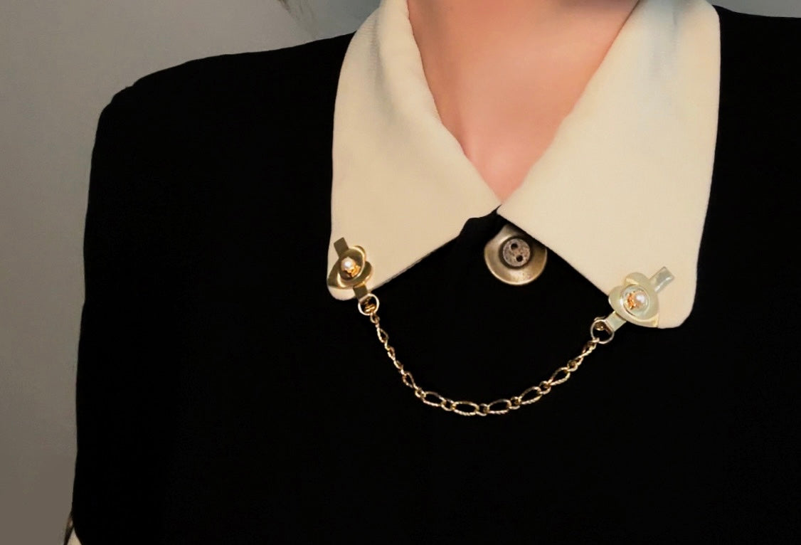 Vintage Gold Heart Sweater Clips with Cream Pearls, 1950s Classic Vintage Cardigan Cape Collar Chain Clips