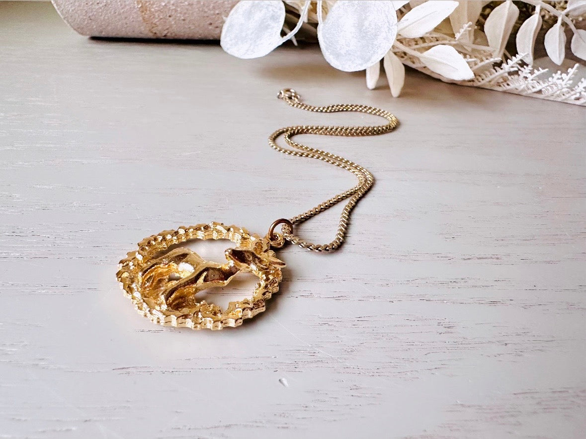 Gold Deer Necklace, Vintage Gold Wreath Pendant Necklace with Autumn Deer VTG 70s Gold Necklace, Layering Necklace, Beautiful Gifts for Her