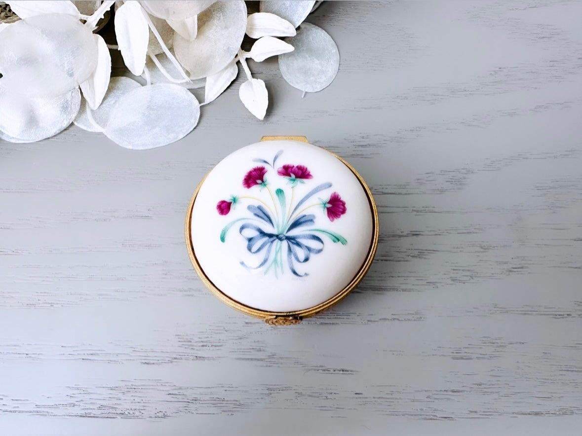 Vintage Lenox Trinket Box, Retired Bouquet of Flowers Vintage Porcelain Vanity Dresser Mini Jewelry Box Cream Gold Accents Magenta Flowers