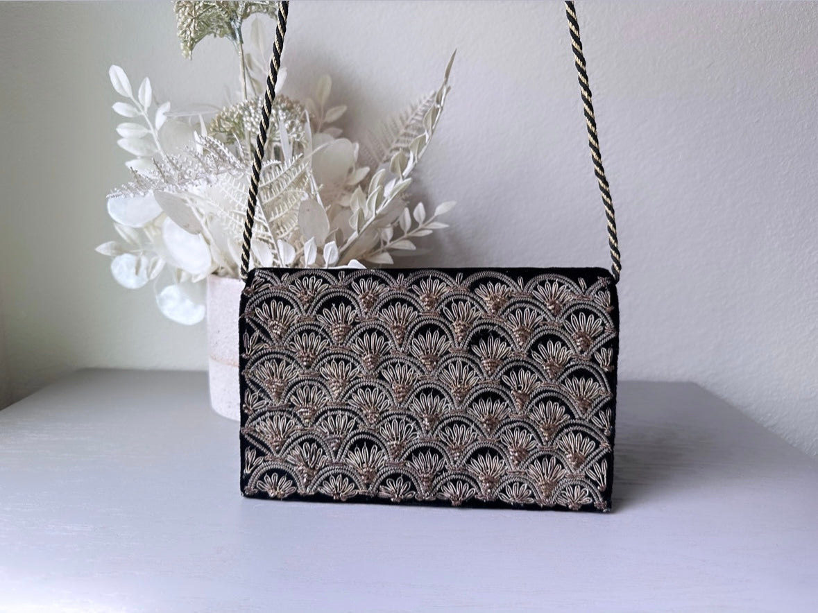 Vintage Black Velvet and Gold Embroidered Art Deco Clutch Handbag, Black Retro Mid Century Bag, Unique Black and Gold Chic Evening Purse