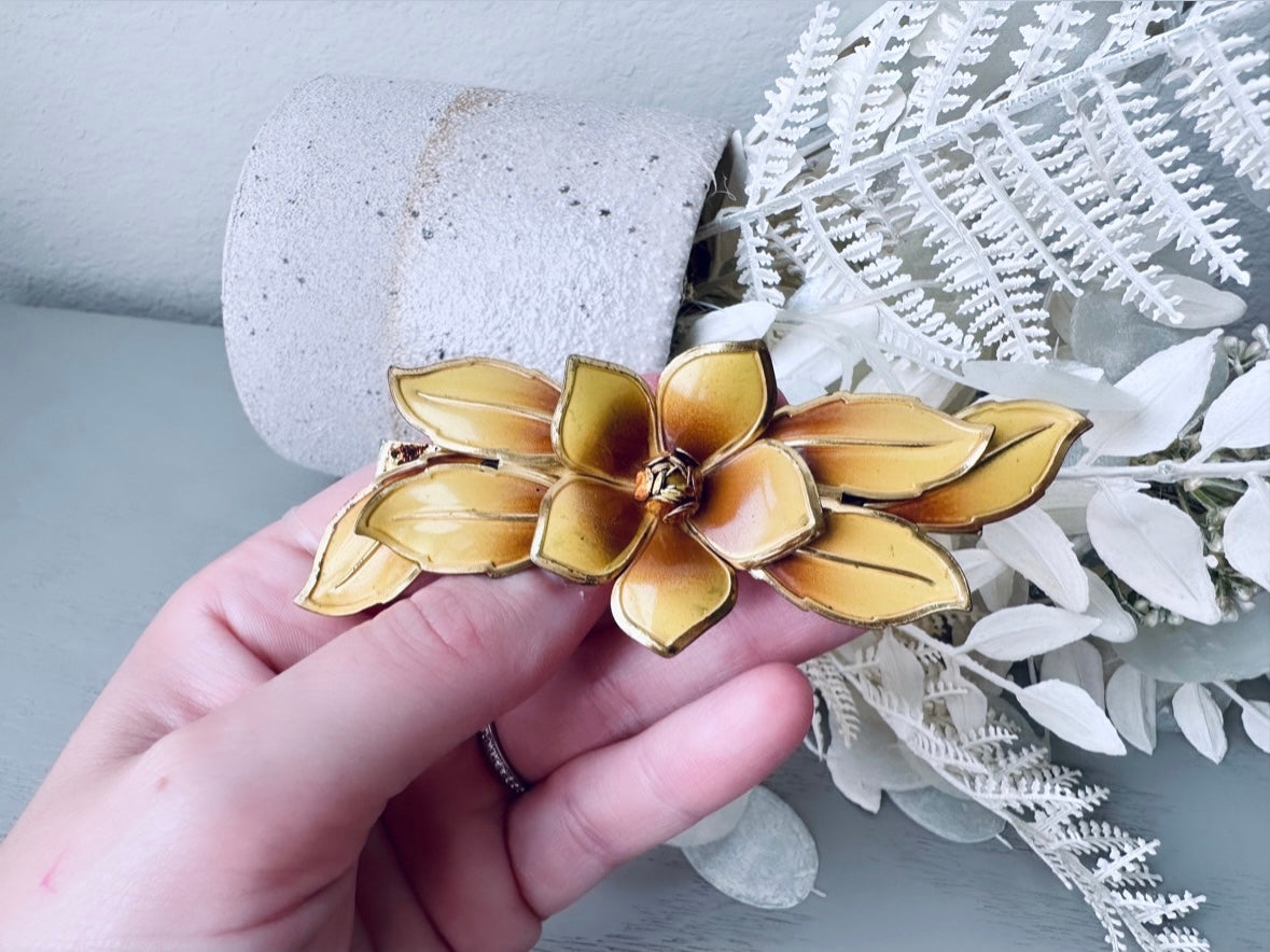 Gorgeous 1940s Flower Brooch, Vintage Fall Accessories, Boho Autumn Brooch, Mustard Yellow and Antique Gold Pin, Rustic Woodland Accessories