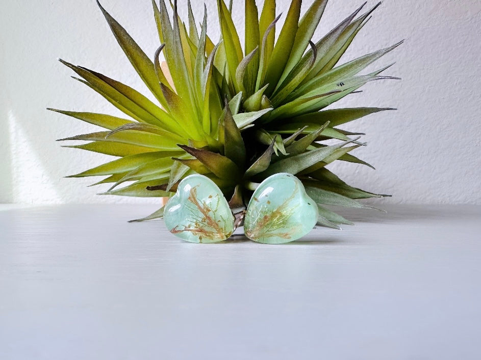 Mint Heart Earrings with Pressed Flowers, Vintage Real Flower Earrings, Seafoam Whimsical Cottagecore Dried Flowers Encased Lucite Earrings