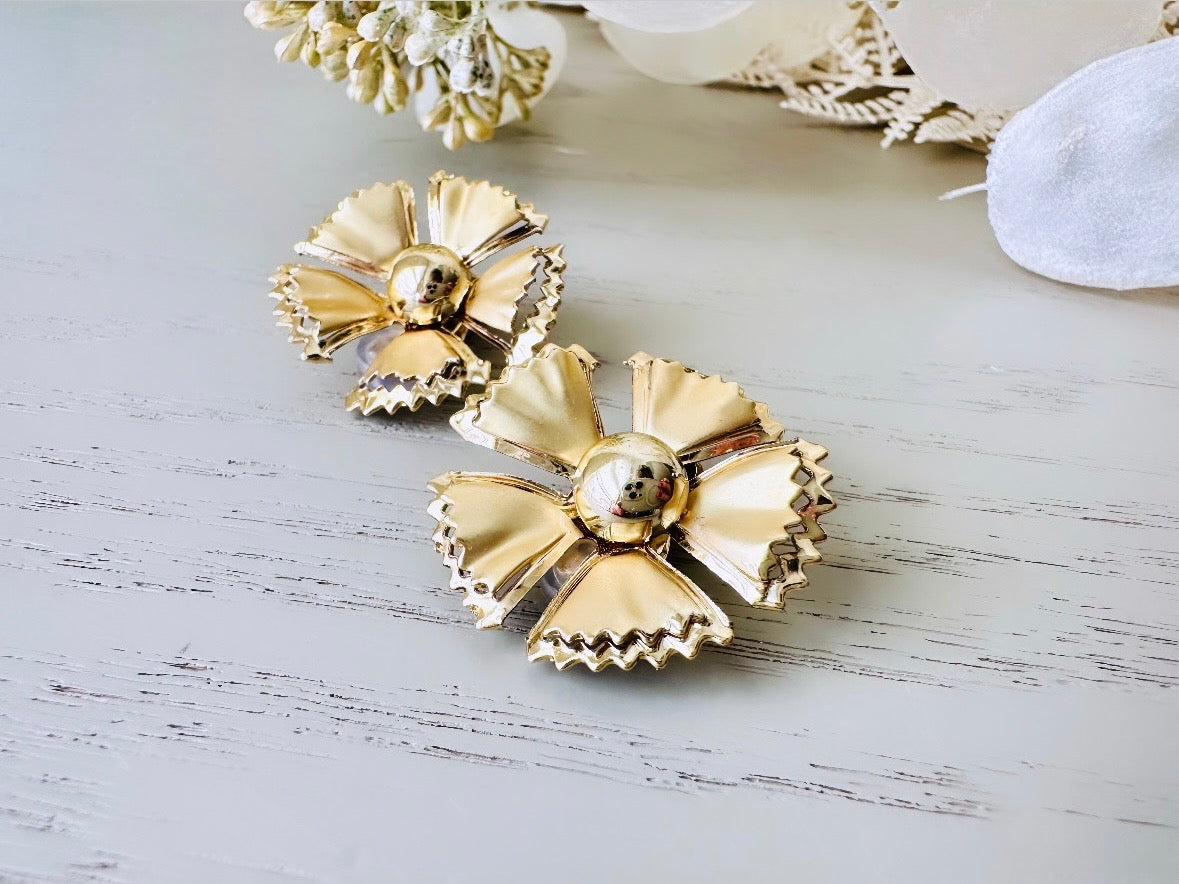 Gold Flower Earrings, Romantic Vintage 1960s Clip On Earrings, Light Gold 3D Layered Metal Petal Nonpierced MCM 60's Clip Earrings