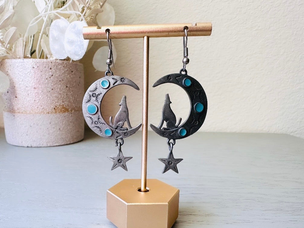 Wolf Moon Earrings, 1988 Pewter Wolf Howling at the Moon with Faux Turquoise by Jonette Jewelry