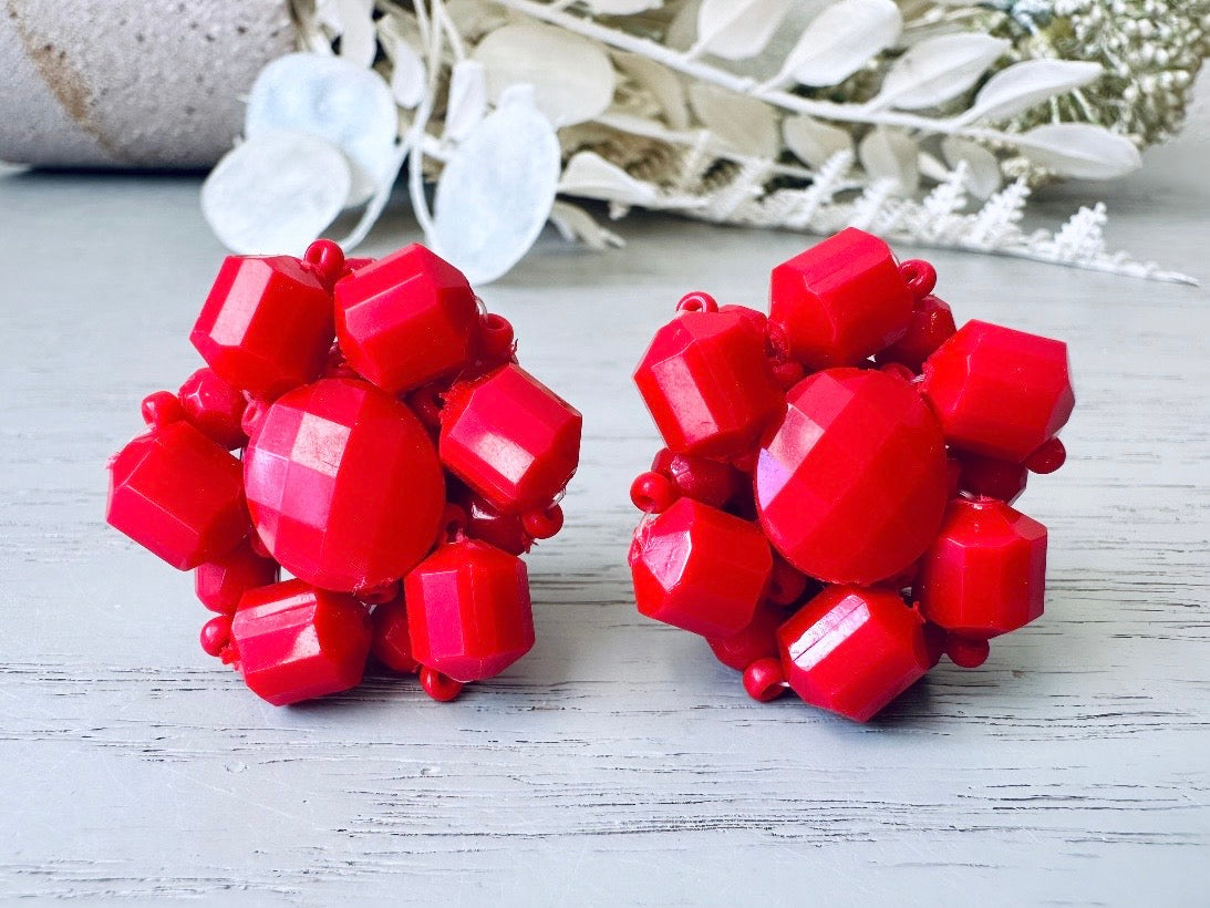 Cherry Red Beaded Earrings, Vintage German Earrings, Big Faceted Red Acrylic Vintage Earrings, Popcorn Style 1960s Clip On Earrings