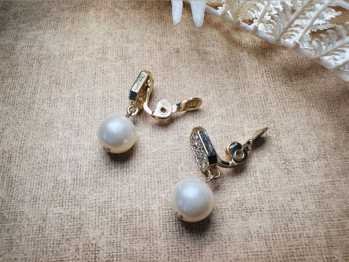 Vintage Pearl Drop Earrings, Pave Rhinestone Cream Pearl Clip On Earrings, Beautiful Classic Vintage Bridal Pearl Earrings for Wedding