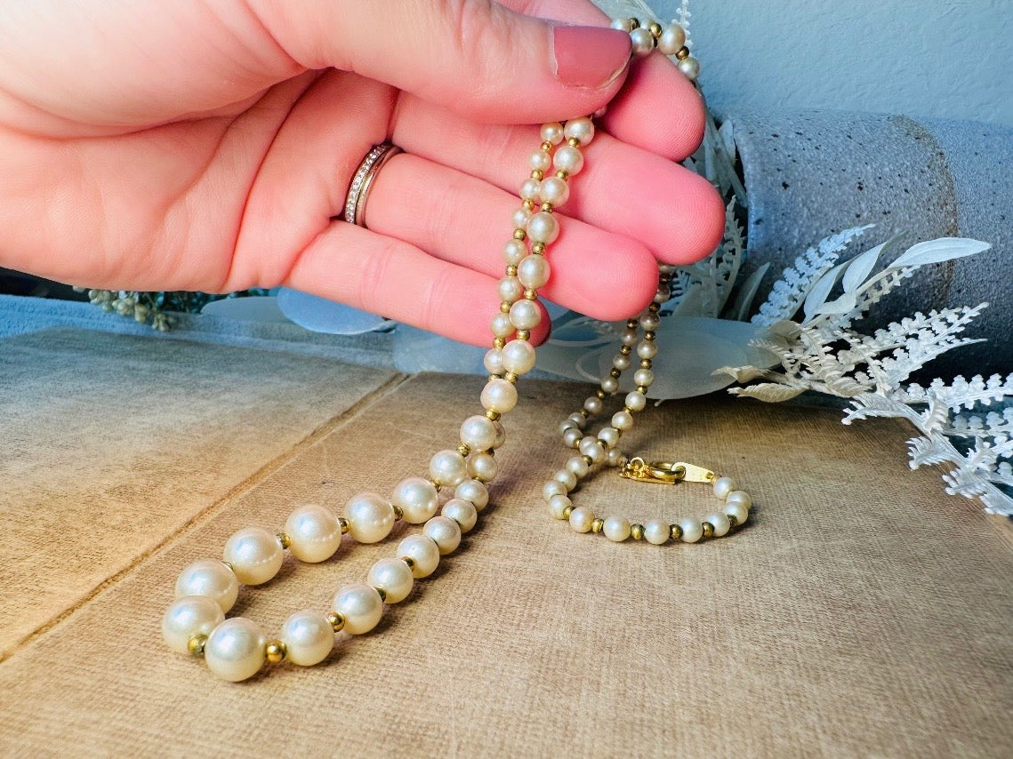 Marvella Pearl Necklace, 1950s Vintage Cream Faux Pearl Graduated Beaded Necklace