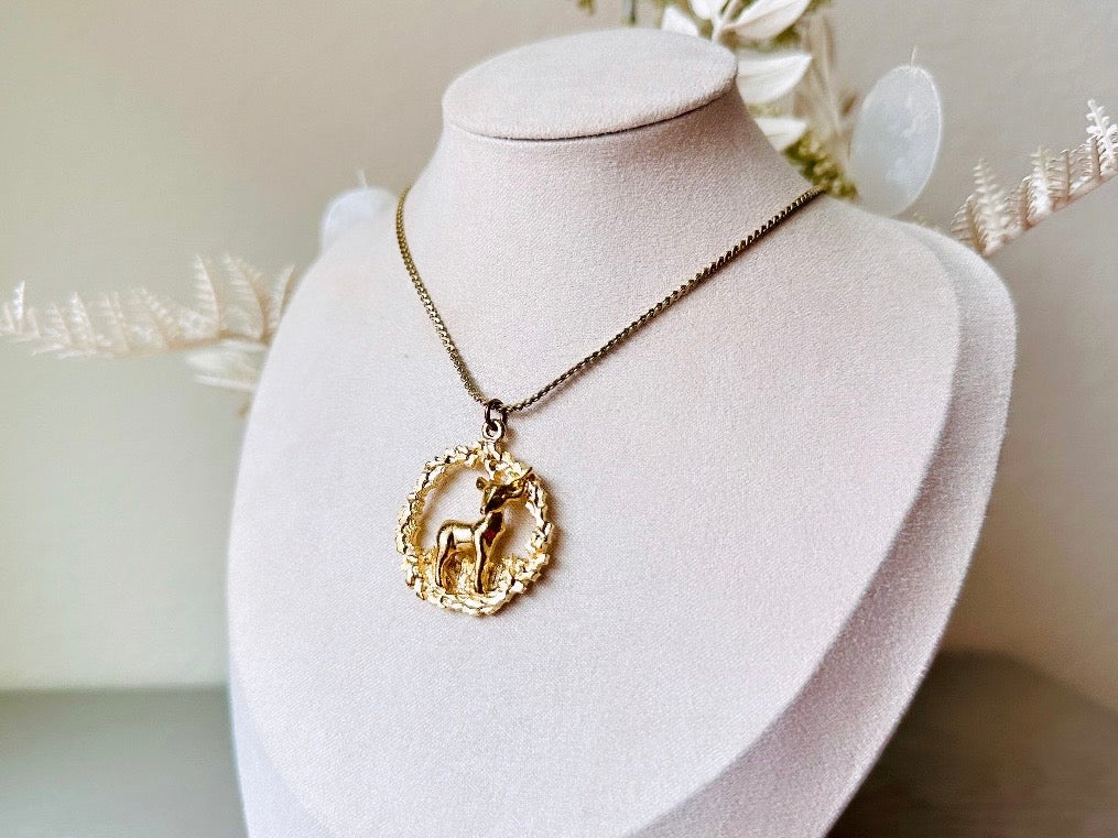Gold Deer Necklace, Vintage Gold Wreath Pendant Necklace with Autumn Deer VTG 70s Gold Necklace, Layering Necklace, Beautiful Gifts for Her