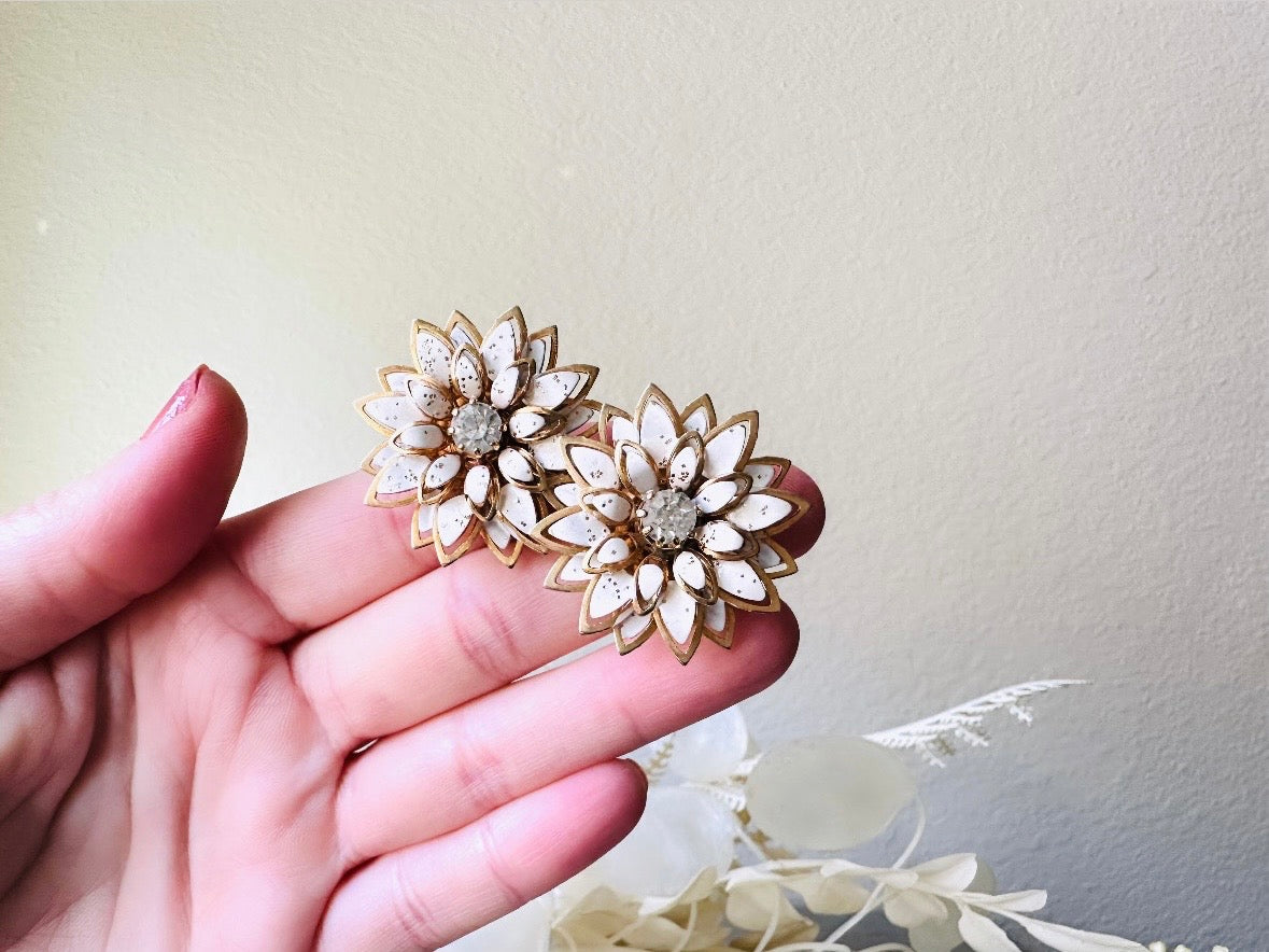 Vintage White Earrings, Floral White and Gold Clip On Earrings, Gorgeous Vintage 1960s Flower Earrings with Silver Glitter Rhinestone