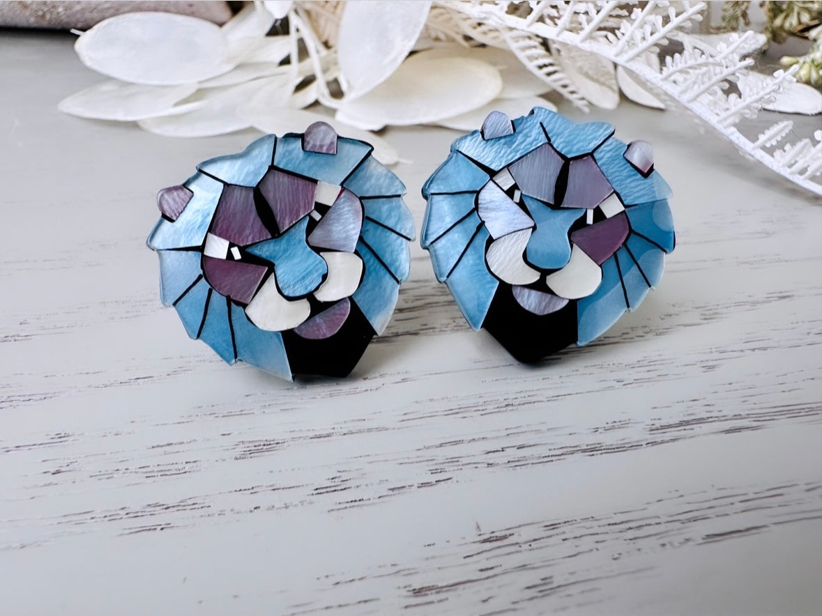 Lee Sands Lion Earrings, Lavender and Blue Shell Mother of Pearl Vintage Earrings, Lion Face Mosaic Vintage Leo 1980s Clip On Earrings