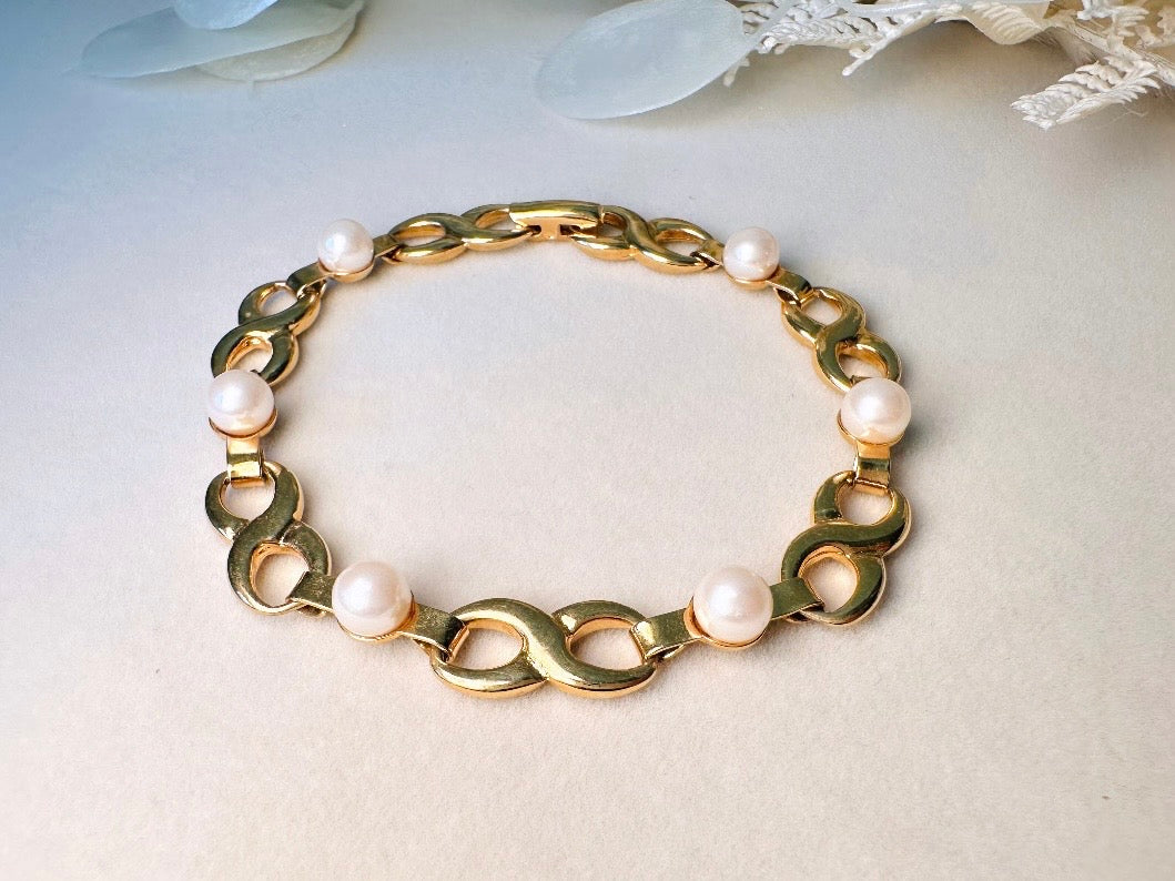 Gold and Pearl Bracelet, Vintage Marvella Infinity Bracelet, 7.5" Classic Gold Designer Vintage Bracelet