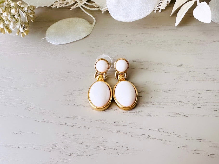 Monet White Drop Earrings, Classic White and Gold Vintage Earrings, 1980s Pierced Post Dangle Earrings, Simple Chic Wedding Earrings