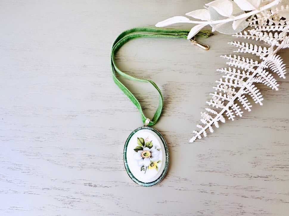 Green Velvet Choker Necklace with Floral Cameo, White Flower Vintage 1950s Choker, West German Victorian Revival Necklace 14" Soft Velvet