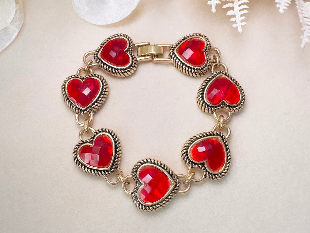 Napier Red Confetti Heart Lucite Link Vintage Bracelet