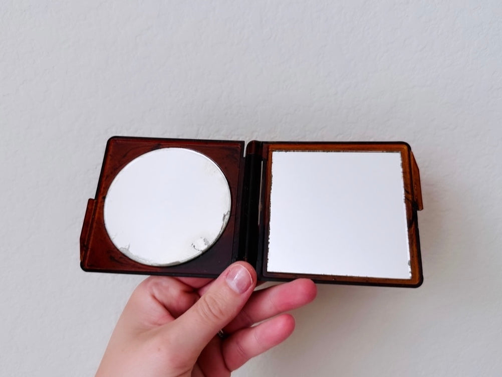 Tortoiseshell Amber Vintage Double Mirror Compact, Made in Japan, Vintage Mirror for Purse, Make-Up, Beautiful Brown Orange Fall Accessories