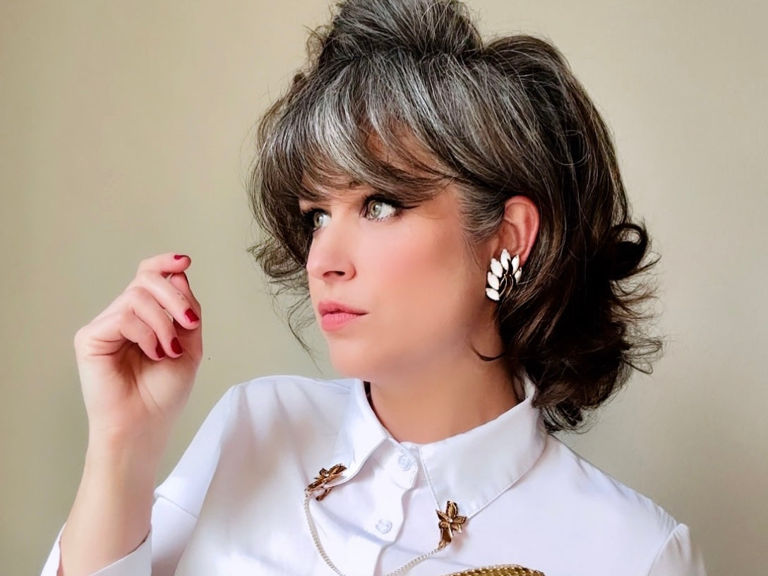 Vintage Milk Glass Marquise Earrings, Gold Leaf Chunky Clip On Earrings, 1960s Vintage Earrings, Dramatic Feather White Gold Bridal Look