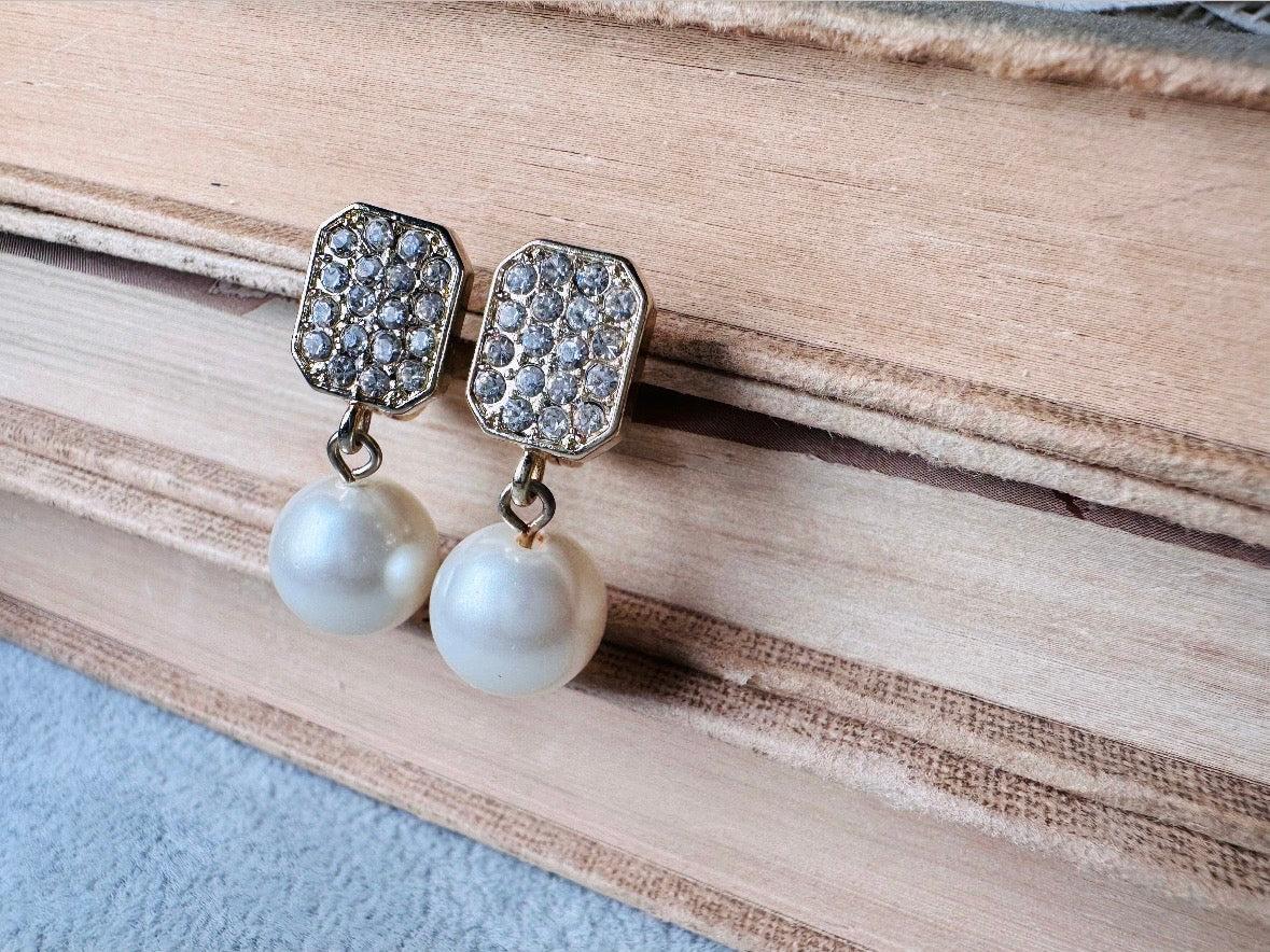 Vintage Pearl Drop Earrings, Pave Rhinestone Cream Pearl Clip On Earrings, Beautiful Classic Vintage Bridal Pearl Earrings for Wedding