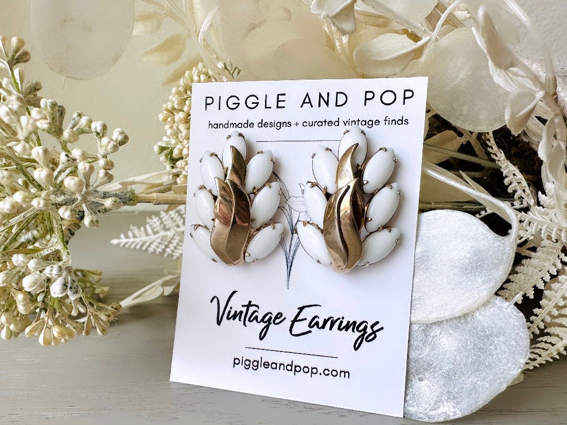 Vintage Milk Glass Marquise Earrings, Gold Leaf Chunky Clip On Earrings, 1960s Vintage Earrings, Dramatic Feather White Gold Bridal Look