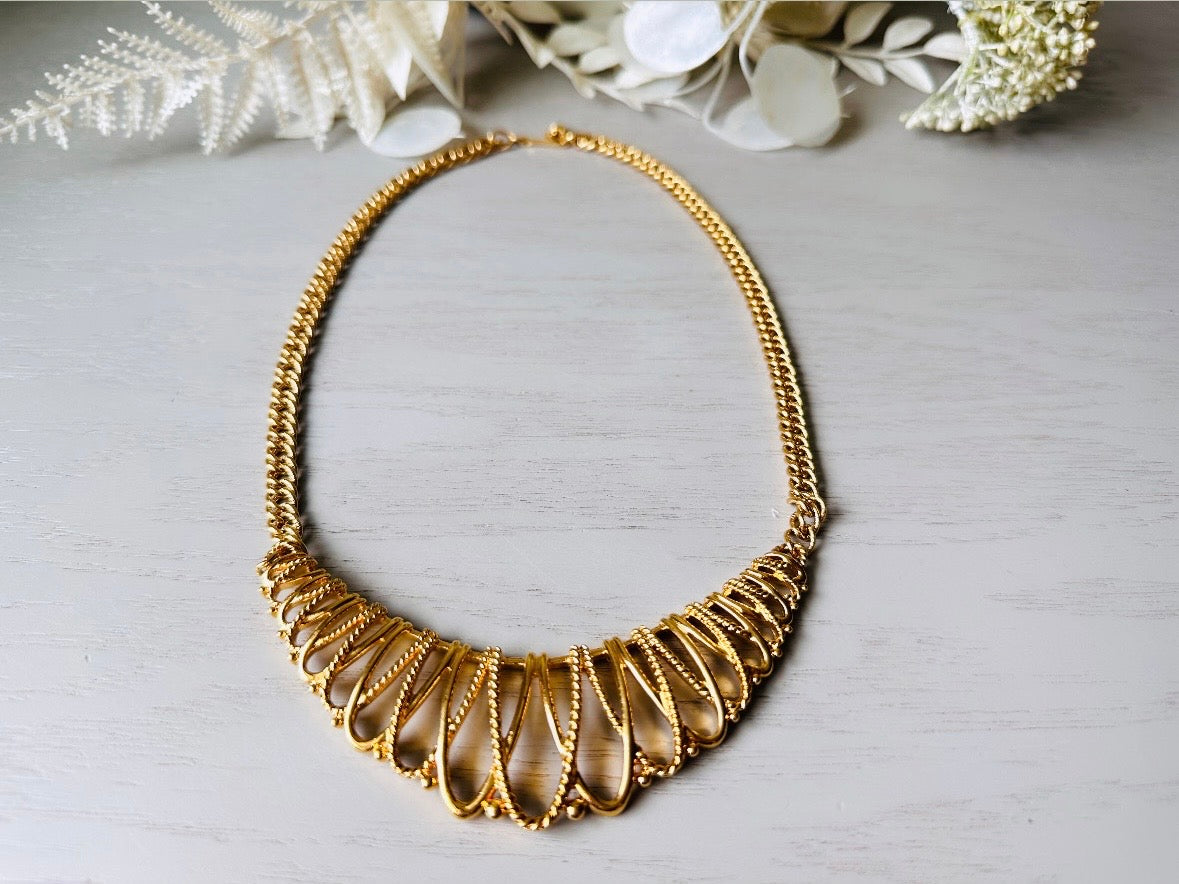 Gold Vintage Necklace, 90s Avon Necklace, Vintage Gilded Mesh Open Work Collar Necklace, Gold Rope Necklace, Statement Necklace Jewelry Gift