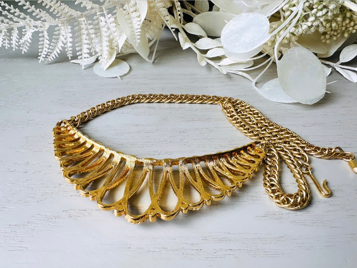 Gold Vintage Necklace, 90s Avon Necklace, Vintage Gilded Mesh Open Work Collar Necklace, Gold Rope Necklace, Statement Necklace Jewelry Gift