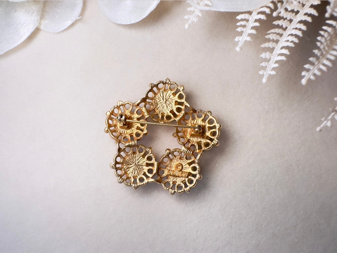 1970s Vintage Valencia Gold Filigree Wreath Brooch
