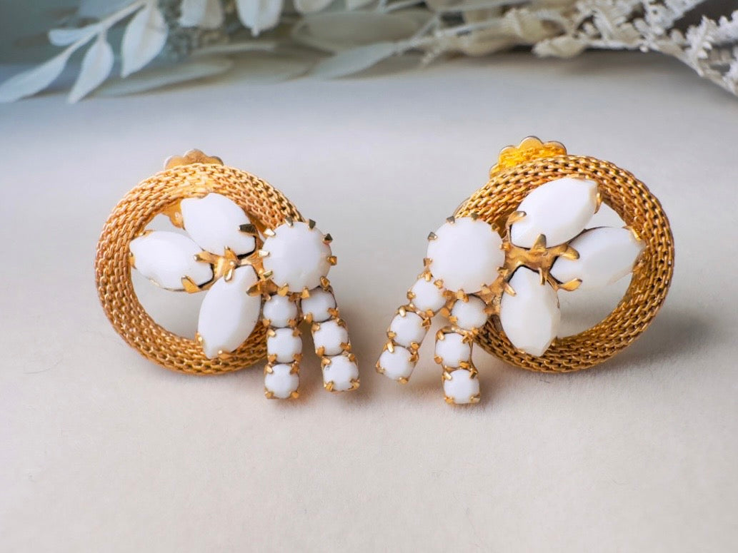 Milk Glass Earrings, 1960s Vintage Earrings, Dramatic White and Gold Bridal Clip Ons