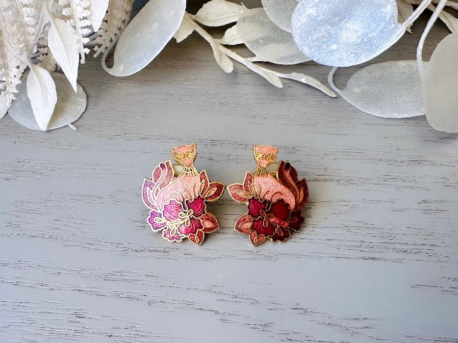 Siamese Cat Earrings, Gorgeous Floral Peach Pink and Gold Cloisonné Vintage Earrings of Cats in Flowers, Whimsical Pierced 1980s Earrings