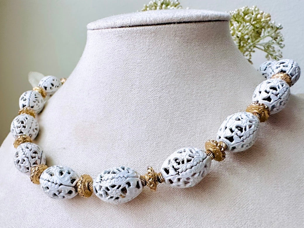 White Filigree Beaded Necklace, Matte White Vintage Monet Lace Filigree Openwork Necklace, 1960s Classic True Vintage Designer Signed