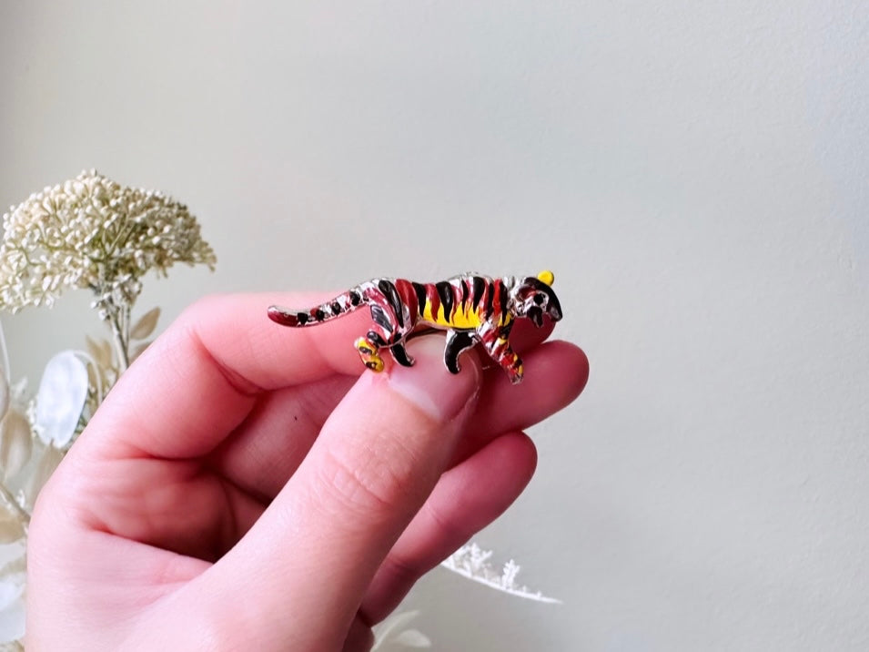 Vintage Tiger Brooch Pin, Vintage Animal Brooch, Zoo Jewelry, Gold Tone with Black Brown and Yellow Enamel, Tiger Pin, Unique Vintage