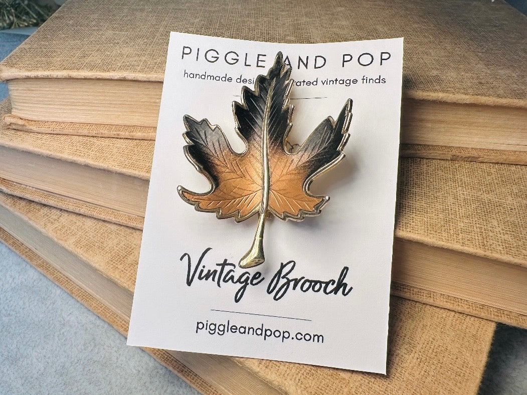 Vintage Leaf Brooch, 80's Small Autumn Pin, Retro Brooch, Vintage Fall Fashion, Gold and Bronzed Brown Leaf Pin, Rustic Woodland Brooch Pin