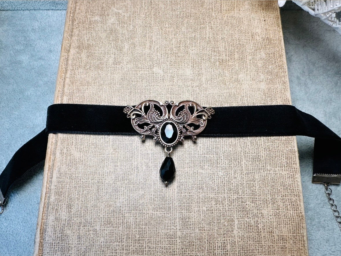 Black Velvet Choker Necklace with Bronze Filigree Focal + Black Crystals, Dramatic 1980s Victorian Revival Necklace, 15" Velvet Necklace