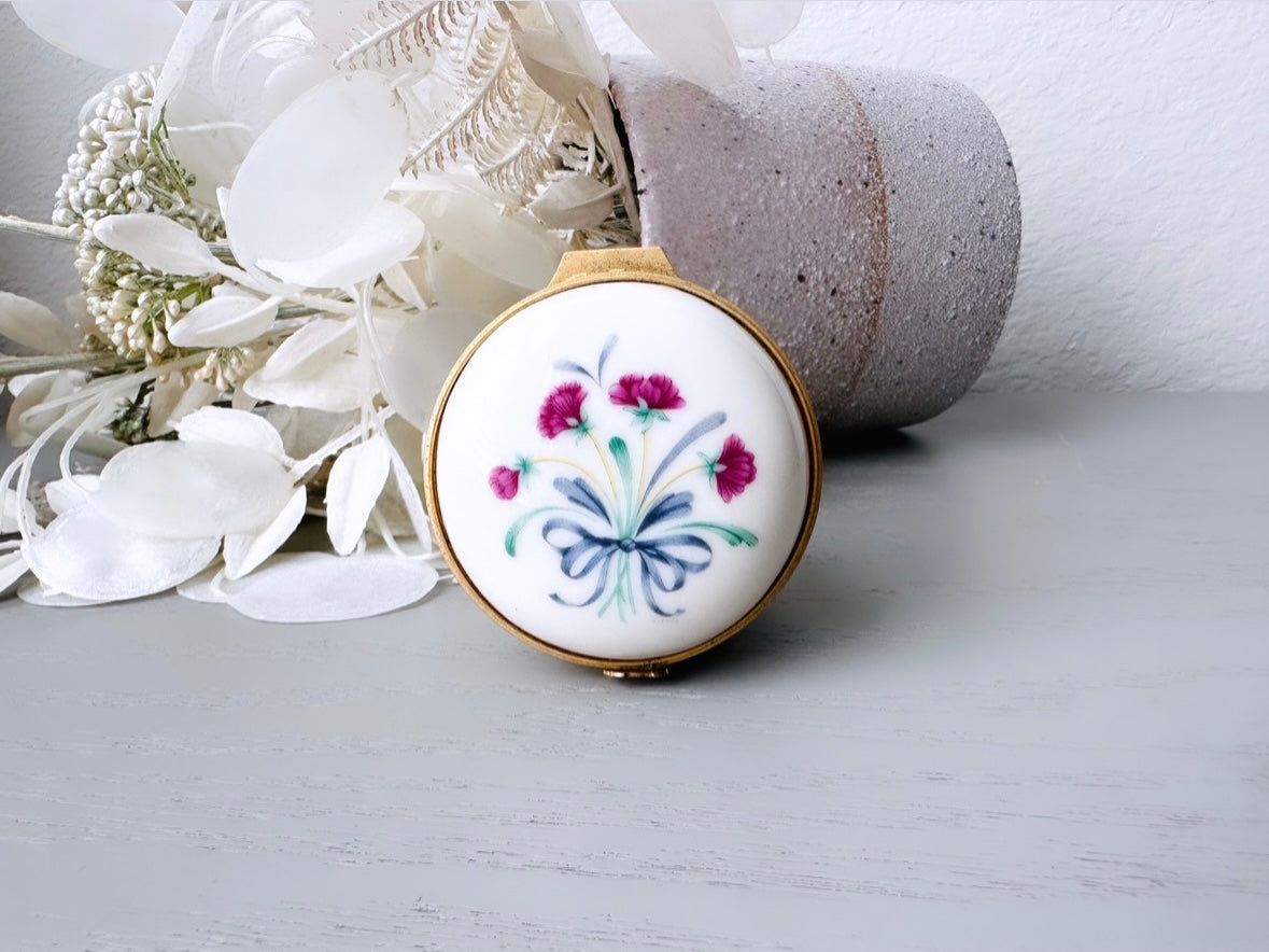 Vintage Lenox Trinket Box, Retired Bouquet of Flowers Vintage Porcelain Vanity Dresser Mini Jewelry Box Cream Gold Accents Magenta Flowers