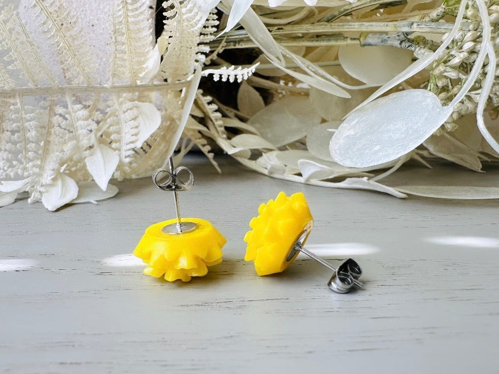 Yellow Flower Studs, Big Flower Earrings, Yellow Chrysanthemum, Stud Earrings, Sunflower Earrings, Resin Flower Jewelry, Cute Colorful Studs FSE1C