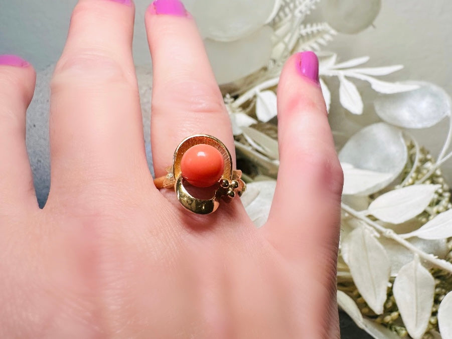 Vintage Orange Coral Ring, Avon 1975 Spindrift Ring, Faux Coral Statement Ring, Unique Gold Tone 70s Adjustable Ring Size 6-7
