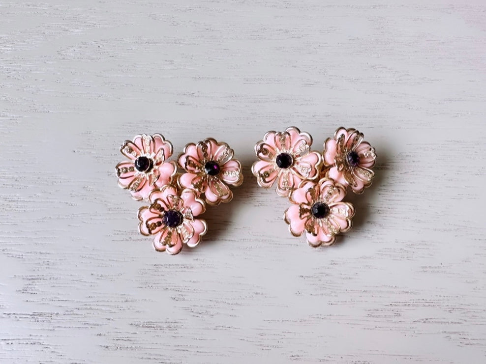 Baby Pink 1950's Vintage Earrings, Light Pink Molded Flower Earrings with Purple Rhinestone Earrings, Gold Tone Vintage Clip On Earrings