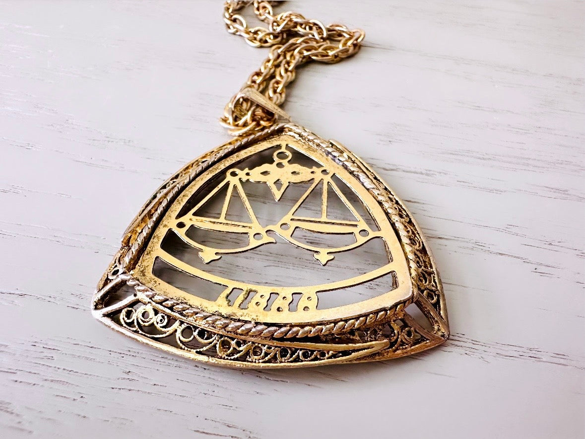 Vintage Libra Zodiac Necklace, Gold Astrology Necklace, Unique 1970s Filigree Pendant Necklace, Amazing Authentic Vintage Birthday Gift